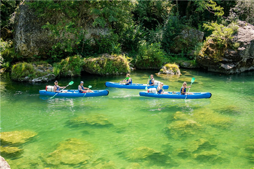 Kano kajak verhuur op camping Les bords du Tarn in Aveyron, Mostuejouls